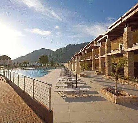 Hotel Island Blue 3*